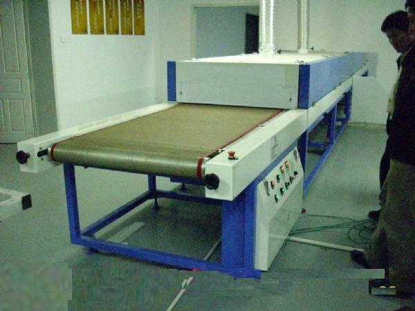 四氟輸送帶、鐵氟龍輸送帶與特氟龍高溫輸送帶 特性、應用與通用件選擇